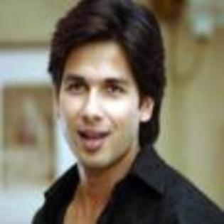 Shahid_Kapoor_1253119052_3