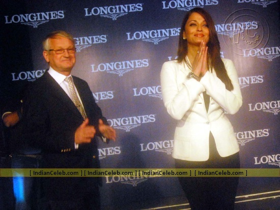 Claude-Jaunin-Sales-Manager-and-Aishwarya-Rai-12-09