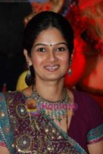 thumb_Reshma Tipnis at Basera team celebrate Ganesh festival in Oberoi Mall on 28th Aug 2009 (3)