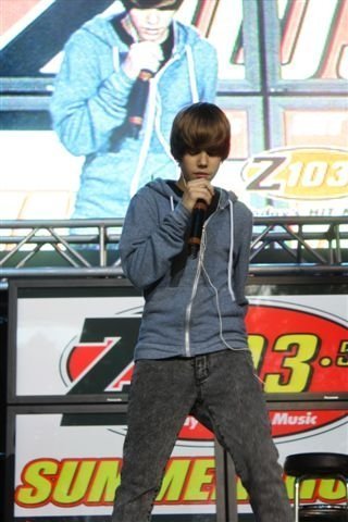 13769280_JVLXCKVBS[1] - Justin  Bieber