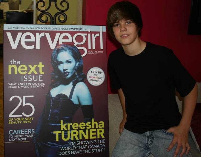 13769283_EEHKGVIZJ[2] - Justin  Bieber