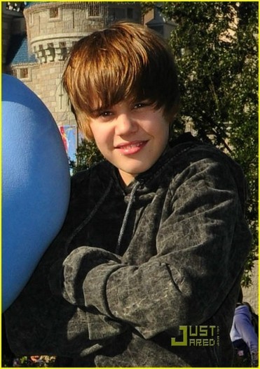 FPWRRLXDNJOFNHOFCSF[1] - Justin  Bieber