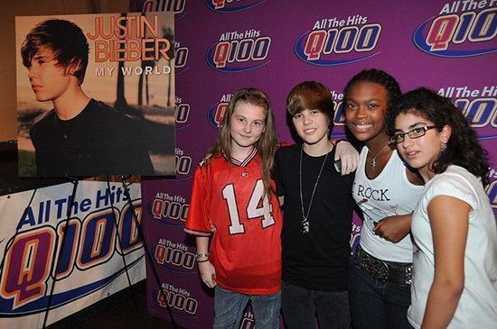 ZYOWMURGEUVSRIUQEZS[1] - Justin  Bieber