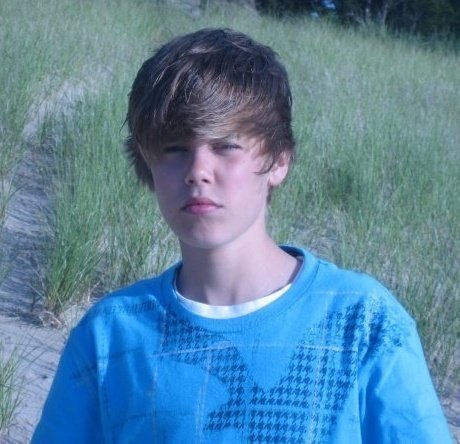 KBHVHQHANYVHAEATDZQ[1] - Justin  Bieber