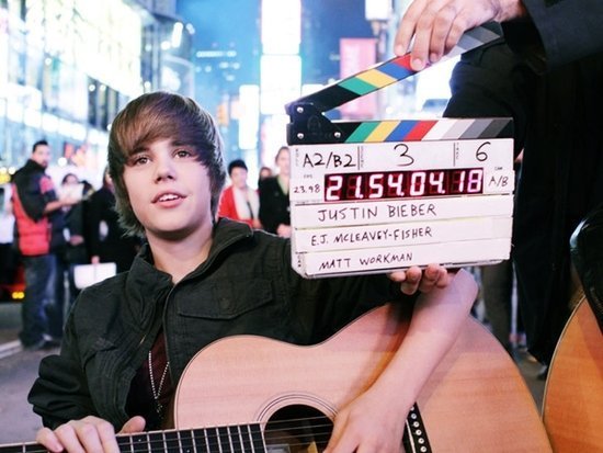 KFKQQKMDNORBUUIZYWY[1] - Justin  Bieber