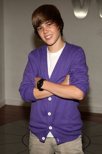 OMEANPNXOSOLVTEGJDX[1] - Justin  Bieber