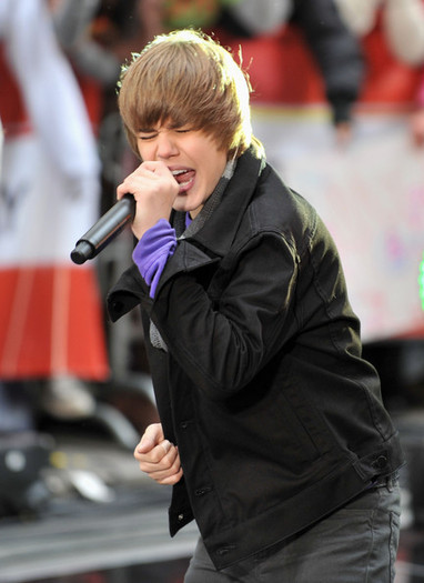 TOVWIZRFLWQYDDDYWSP[1] - Justin  Bieber