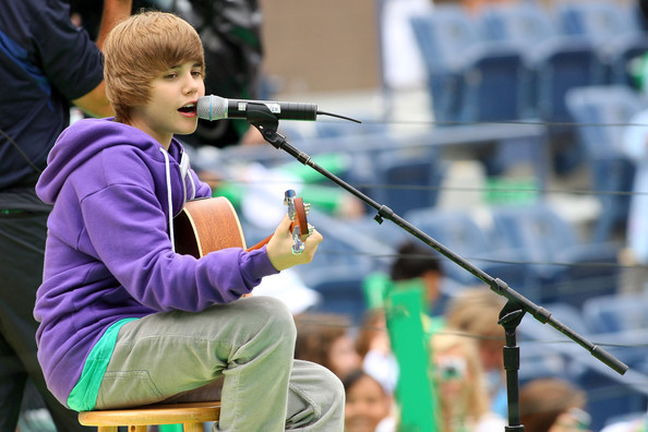 VPHAOESKTAHUMKYMWON[1] - Justin  Bieber