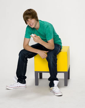 ZYGLHWIJOIJHIWGBYOL[1] - Justin  Bieber
