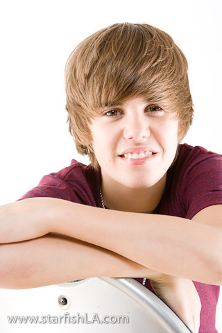 ZUSRACVSFWGJWNHHDMN[1] - Justin Bieber Sedinta Foto 16