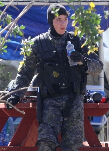 12983640_OHJWHYURX - Cateva pozitzseee