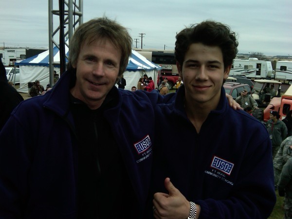 14889756_ODYBDZSVM - Cateva pozitzseee