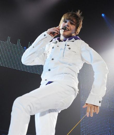 e1ch2yj7xjanc12a - xoxo-JB-xoxo