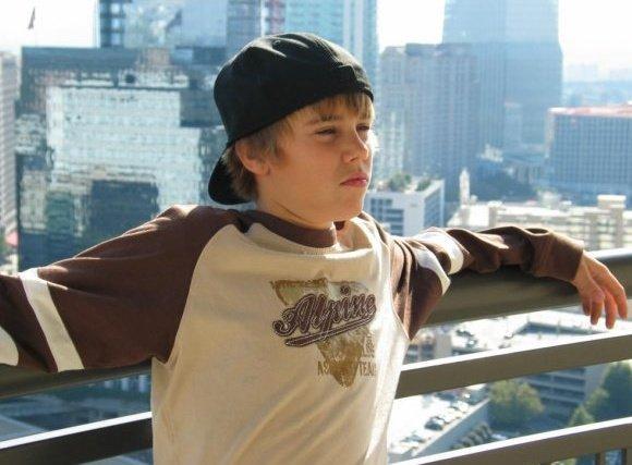 Justin-justin-bieber-874388_580_427 - xoxo-JB-xoxo