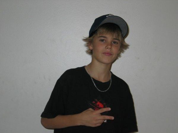 Justin-justin-bieber-874392_600_450 - xoxo-JB-xoxo