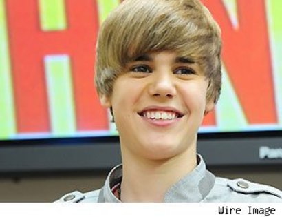 bieber1275080706[1] - Justin  Bieber