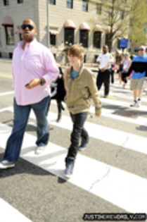 14964954_NLPUXDDET[1] - Justin  Bieber
