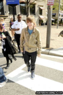 14964959_XZSVGFNES[1] - Justin  Bieber