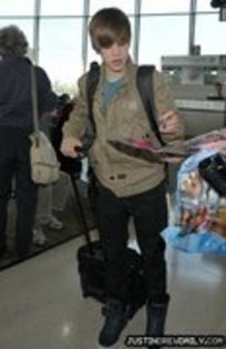 14964975_TRBUCAAFR[1] - Justin  Bieber