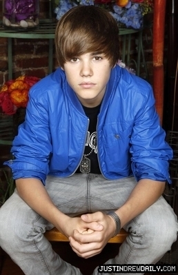 16672687_DWEFGDCDK[1] - Justin  Bieber