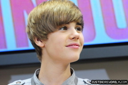 16712475_QVXQWELYS[1] - Justin  Bieber