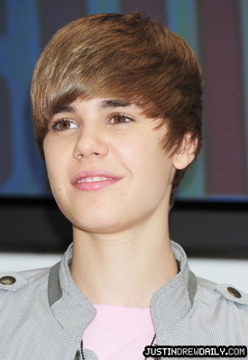 16712521_WAYTMTXTJ[1] - Justin  Bieber