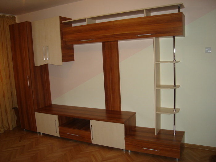 DSC00101; nuanta: merano si mesteacan
