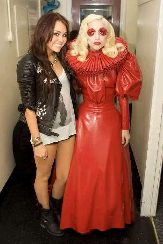 Miley-Cyrus-Lady-Gaga; miley-lady
