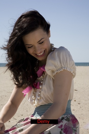 DemiLovato14; misto
