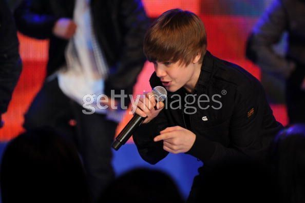 16843788_IWAWUXDBR[1] - Justin  Bieber