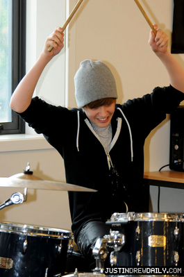 16843883_LVGKVPIER[1] - Justin  Bieber