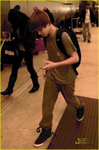 15991096_DGQJNQZHQ[1] - Justin  Bieber