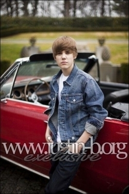 15991290_TDFCWRTHN[1] - Justin  Bieber