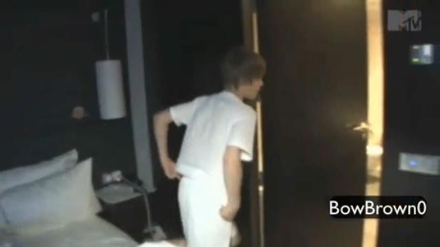 16479572_EATSUVJKU[1] - Justin  Bieber