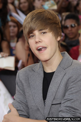 16651073_GJUQPYPUX[1] - Justin  Bieber