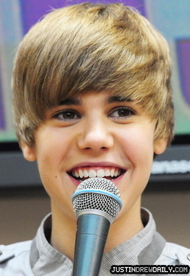 16712495_CPYLGVQWB[1] - Justin  Bieber
