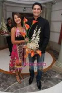 12211968_LQKHMFHXQ - choti bahu