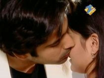 13121576_EWSYUEZKH - choti bahu