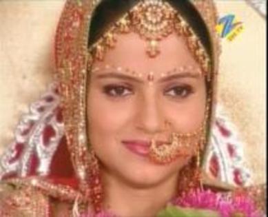 12210875_YUGKLJHTR - choti bahu