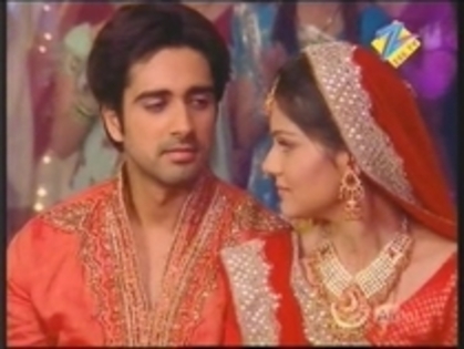 12211074_UKSRPFDZI - choti bahu