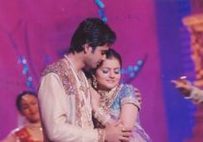 12211993_CELLDJHTU - choti bahu