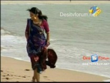 12526909_IFQMFOKXY - choti bahu