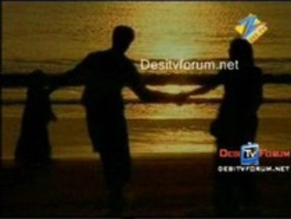 12527346_PHHAHMKJC - choti bahu