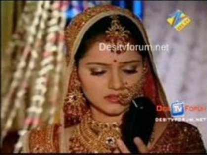 12527413_NLIGIDYZA - choti bahu
