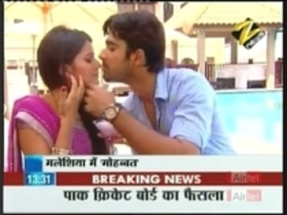 12527863_VMEESYEAL - choti bahu