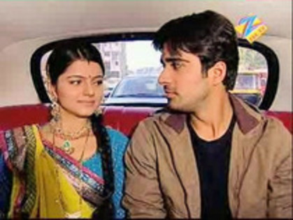 12210791_YPQGMBTBB - choti bahu