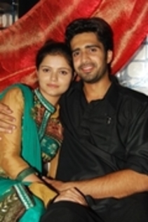 12211048_RATZOVLXY - choti bahu