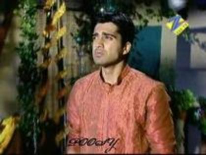 12989362_ZMIVHSPUQ - choti bahu