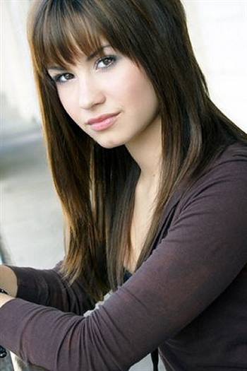 GCVJOQKGIWHUJZVPXXJ[1] - demi lovato