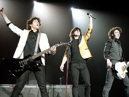  - O_O Jonas Brothers O_O